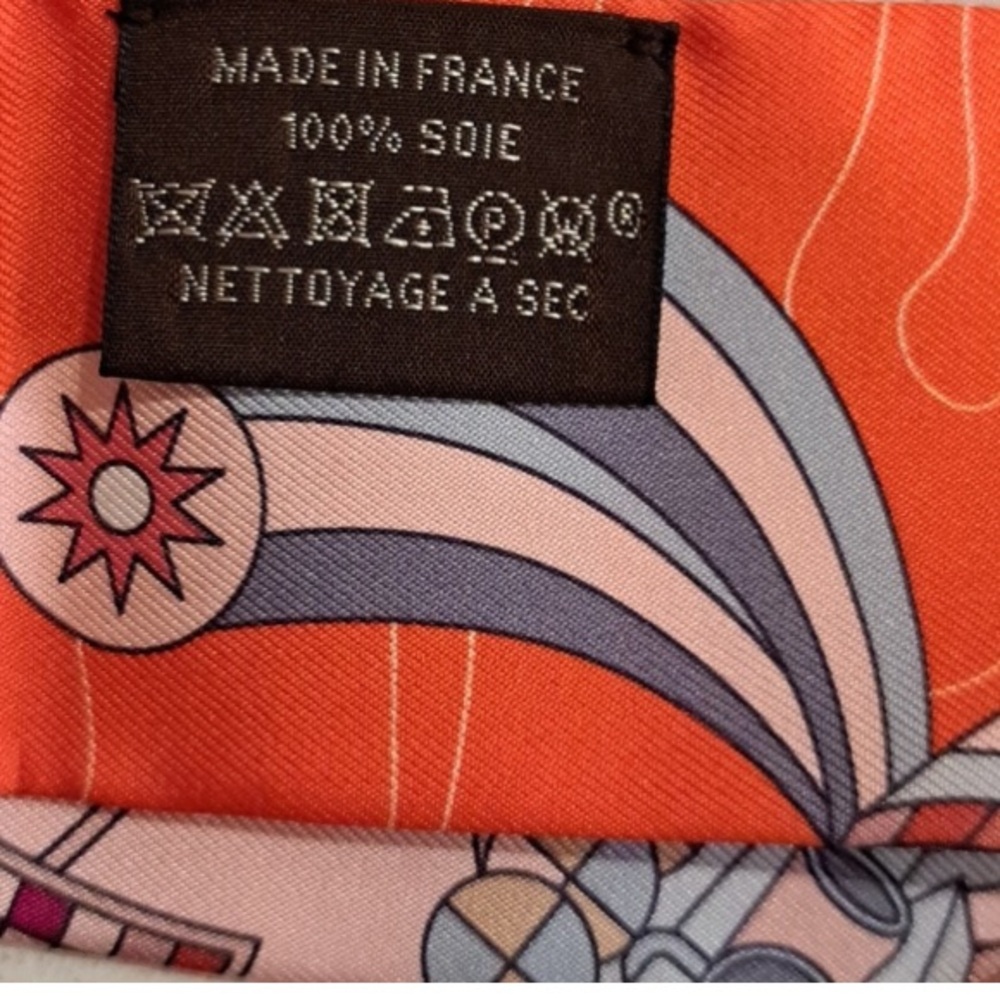 EUC Hermès Silk “Springs Springs” Twilly Orange Bois de Rose - Picture 8 of 9